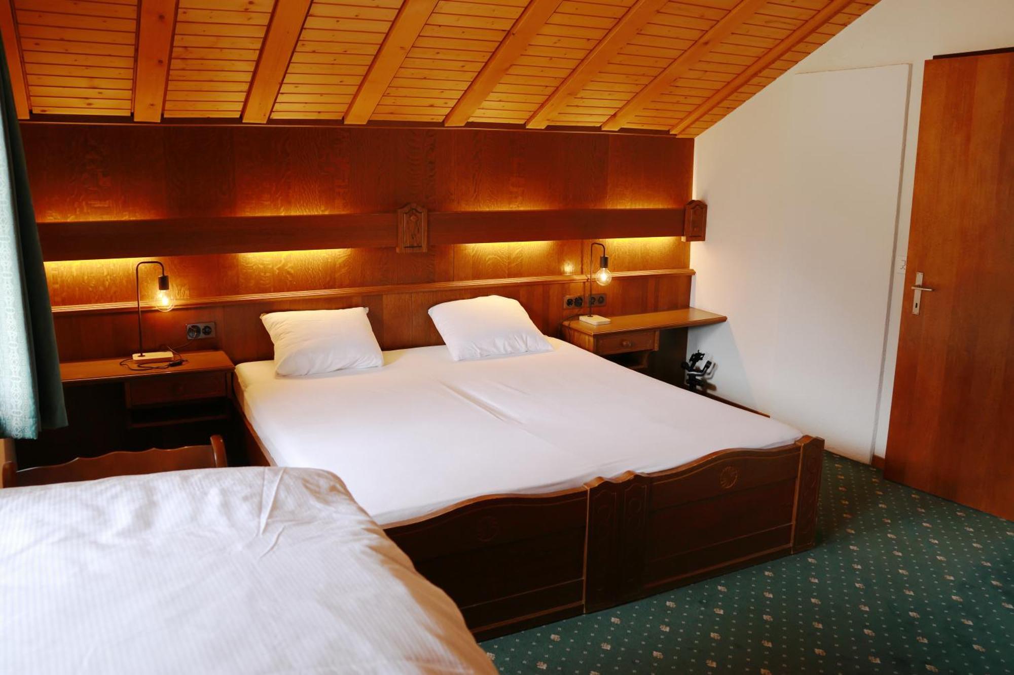 Grichting Hotel & Serviced Apartments Лойкербад Экстерьер фото